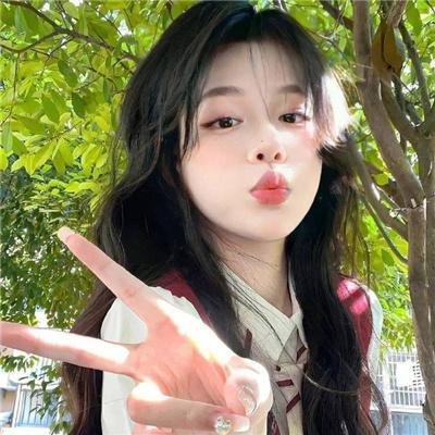 轻轻拂过
